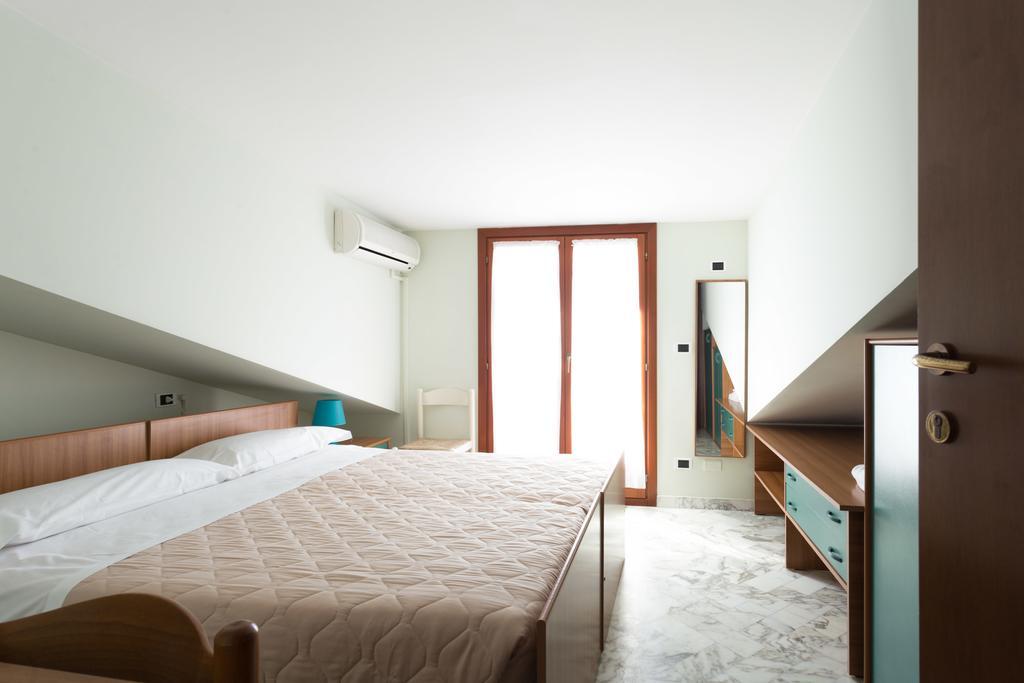 Roma Hotel Pineto Exterior photo